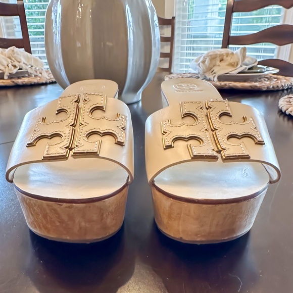 Tory Burch Wooden Wedge Leather Strap Sandals - Cream, Tan - sz 7 - Ltly Worn - Picture 4 of 8